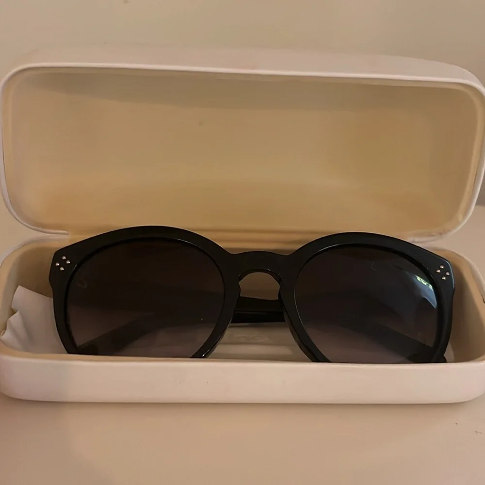 Chloe Sunglasses CE691S 001 - Picture 4 of 4